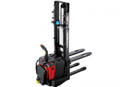 諾力AGV托盤堆垛車