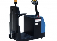 KLB30型 2/3噸電動(dòng)牽引車