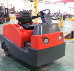 江西諾力叉車電動(dòng)牽引車 T60