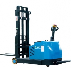 KLA型 蓄電池平衡重式叉車