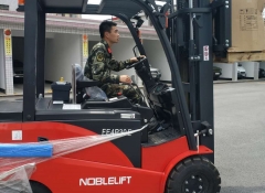 江西諾力3噸電動叉車交付湖南常德某部隊使用