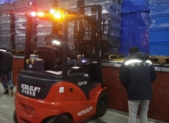 江西諾力冷庫專用電動叉車FE4P16-30交付湖南長沙保稅區(qū)食品冷鏈行業(yè)年年有余公司
