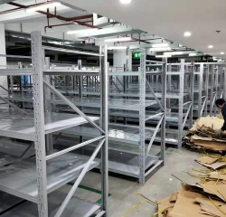 輕型倉儲(chǔ)貨架-長沙貨架