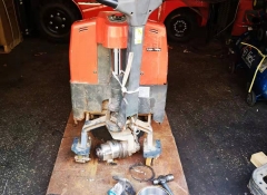 江西長沙步步高超市諾力叉車年度保養(yǎng)及維修