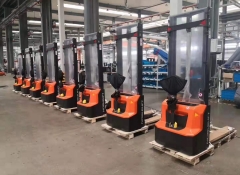 江西湖南叉車，大橋物流園叉車采購案例