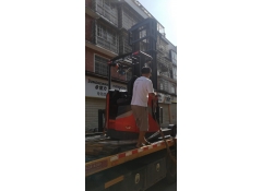 河南合力叉車(chē)發(fā)貨ing...